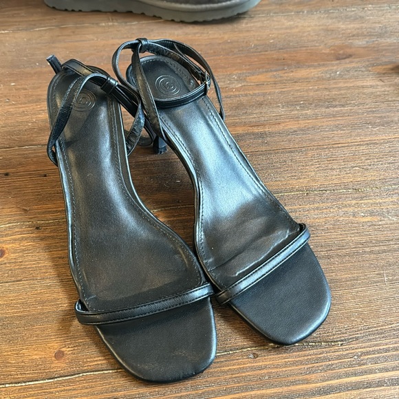 Urban Outfitters Shoes - UO Strappy Heels in black croc (size 9) 40